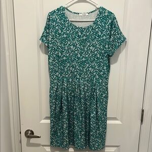 Floral Green Dress with Pockets